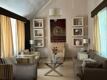 Casa en Venta con Alberca en Col. Jardín 20 de Noviembre, Madero Tamaulipas.