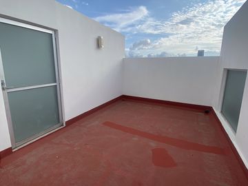 CASA EN VENTA EN EL CLUSTER 222 LOMAS DE ANGELÓPOLIS