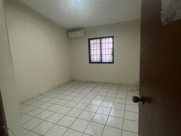 CASA EN VENTA EN LOMA LINDA, CULIACAN, SINALOA