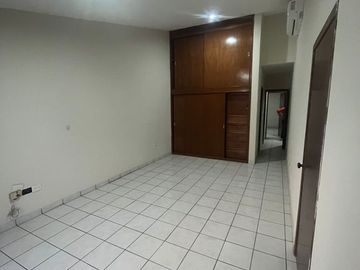 CASA EN VENTA EN LOMA LINDA, CULIACAN, SINALOA