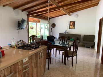 FINCA PRODUCTIVA  PISCCOLA CERCA A PORCE VEREDA EL CANEY  SANTA ROSA