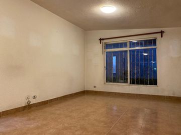 Venta Casa de un piso con amplio jardín de 300 m2, Santiago Momoxpan