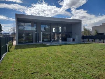 CASA EN VENTA EN  COUNTRY CLUB GRAN JARDIN LEÓN GUANAJUATO
