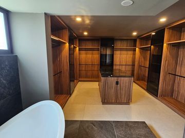 CASA EN VENTA EN  COUNTRY CLUB GRAN JARDIN LEÓN GUANAJUATO