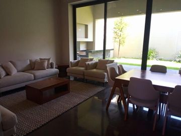 CASA EN VENTA , COL. DEL VALLE SAN PEDRO GARZA GARCIA, N.L.