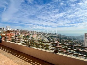 Amplio departamento duplex con insuperable vista de Reñaca