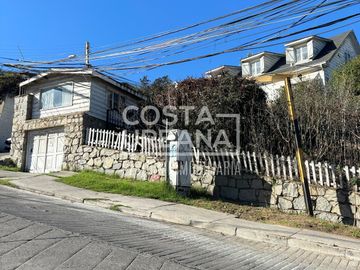 Casa con privilegiada ubicación en Reñaca