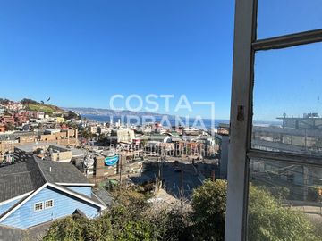 Casa con privilegiada ubicación en Reñaca