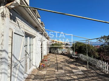 Casa con privilegiada ubicación en Reñaca