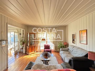 Casa con privilegiada ubicación en Reñaca