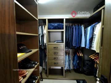 Casa de Lujo en Venta en Valle Real
