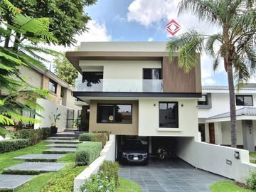 Casa de Lujo en Venta en Valle Real