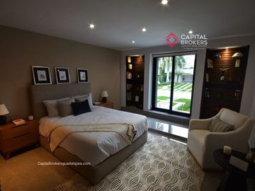 Casa de Lujo en Venta en Valle Real