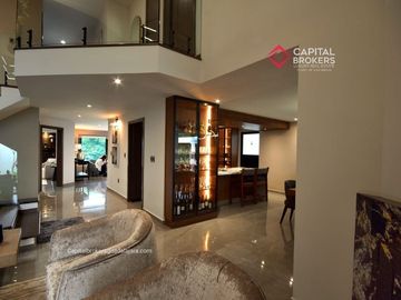 Casa de Lujo en Venta en Valle Real