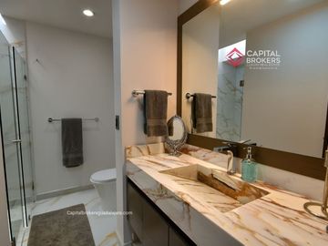 Casa de Lujo en Venta en Valle Real