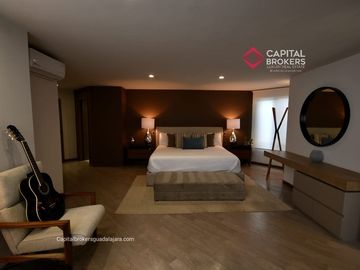 Casa de Lujo en Venta en Valle Real