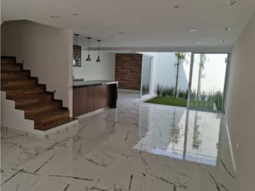 Casa En Venta En Fraccionamiento Paseos De Morillotla