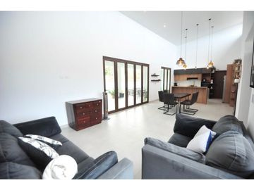VENTA DE CASA EN PASEO LOS LIBERTADORES VIA LA PINTADA PENONOME