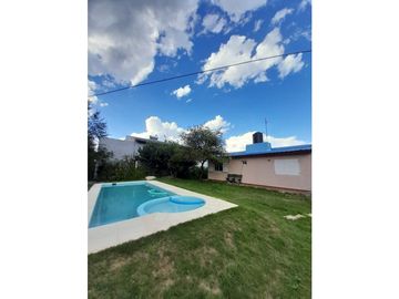 IMPERDIBLE CASA EN BARRIO CERRADO LOMAS DEL REY