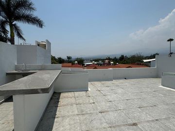 CASA EN EXCLUSIVO FRACCIONAMIENTO LEÑEROS