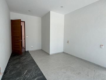 CASA EN EXCLUSIVO FRACCIONAMIENTO LEÑEROS
