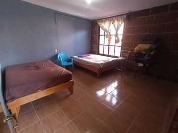 VENTA DE HERMOSA CASA CONSTRUIDA DE PURO SILLAR, A SOLO 7 MINUTOS EN AUTO DEL CENTRO