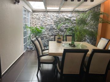 Casa en condominio con alberca en Tepepan