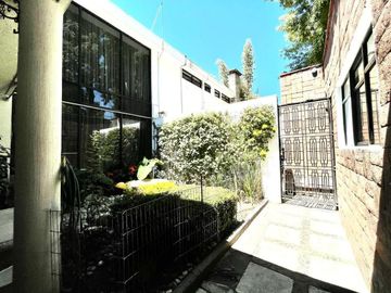 Casa en venta en Guadalupe Inn.