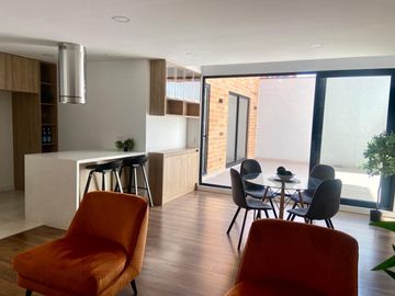 HERMOSO DEPARTAMENTO EN VENTA, SECTOR PASEO 3 DE NOVIEMBRE