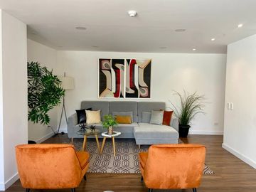 HERMOSO DEPARTAMENTO EN VENTA, SECTOR PASEO 3 DE NOVIEMBRE