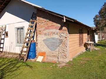 Casa con Parcela en Rauco: ¡Una Oportunidad Única!