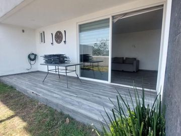 BONITA CASA EN VENTA , RESIDENCIAL MONCAYO. ZONA ESMERALDA