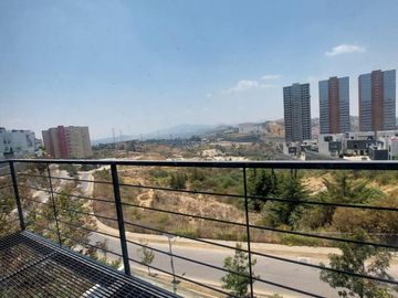 BONITA CASA EN VENTA , RESIDENCIAL MONCAYO. ZONA ESMERALDA