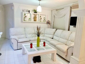 CASA EN VENTA EN QUERETARO 4 RECAMARAS