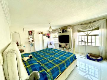 CASA EN VENTA EN QUERETARO 4 RECAMARAS