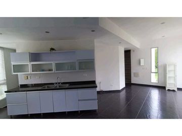 Se vende o se arrienda casa campestre via al aeropuerto