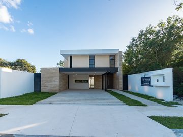 ¡Entrega inmediata!| Casa 4 recámaras con alberca y amenidades