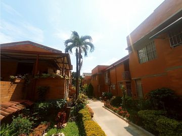 SE VENDE LINDA CASA EN EL CONJUNTO VILLAS DEL INGENIO- CALI