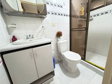 CASA EN VENTA BARRIO LA FLORA