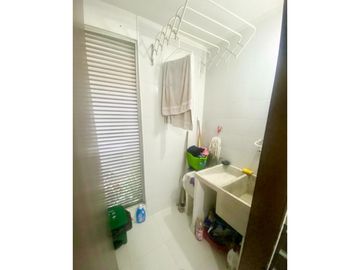 SE VENDE HERMOSA CASA DE DOS PISOS EN CONDOMINIO, VALLE DE LILI.