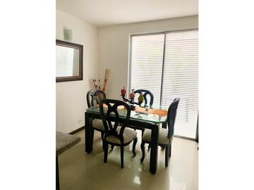 SE VENDE HERMOSA CASA DE DOS PISOS EN CONDOMINIO, VALLE DE LILI.