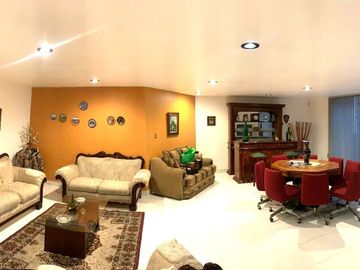 CASA EN VENTA CON SEGURIDAD EN CIUDAD SATÉLITE, NAUCALPAN DE JUÁREZ