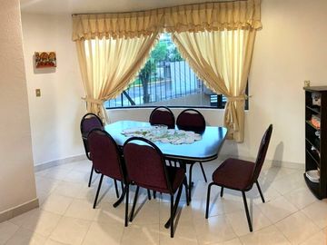 CASA EN VENTA CON SEGURIDAD EN CIUDAD SATÉLITE, NAUCALPAN DE JUÁREZ