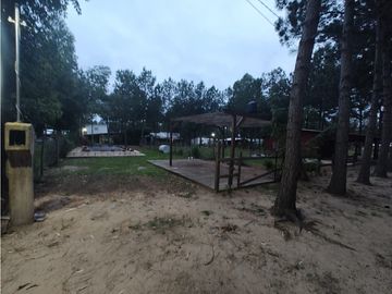REMATE/SUBASTA DE TERRENO C/PISCINA EN ITUZAINGO CTES. BASE $150.000