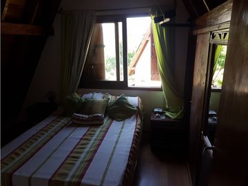 Venta casa Alpina- a 2 cuadras de la playa!!!