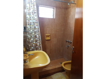 Venta casa Alpina- a 2 cuadras de la playa!!!