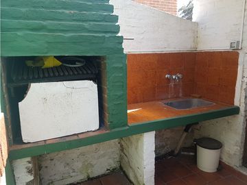 Venta casa Alpina- a 2 cuadras de la playa!!!