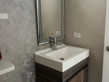 CASA EN VENTA EN MITRAS NORTE, MONTERREY, N.L., ZONA CUMBRES