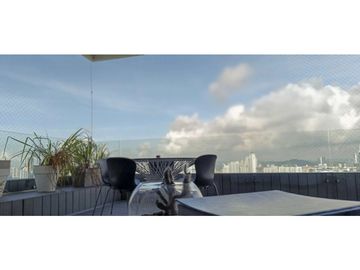 VENDO APARTAMENTO CON VISTA AL PARQUE OMAR EN ALTOS DEL GOLF $720.000