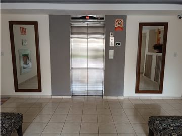 VENDO APARTAMENTO AMOBLADO EN OMAR TORRJA $120.000